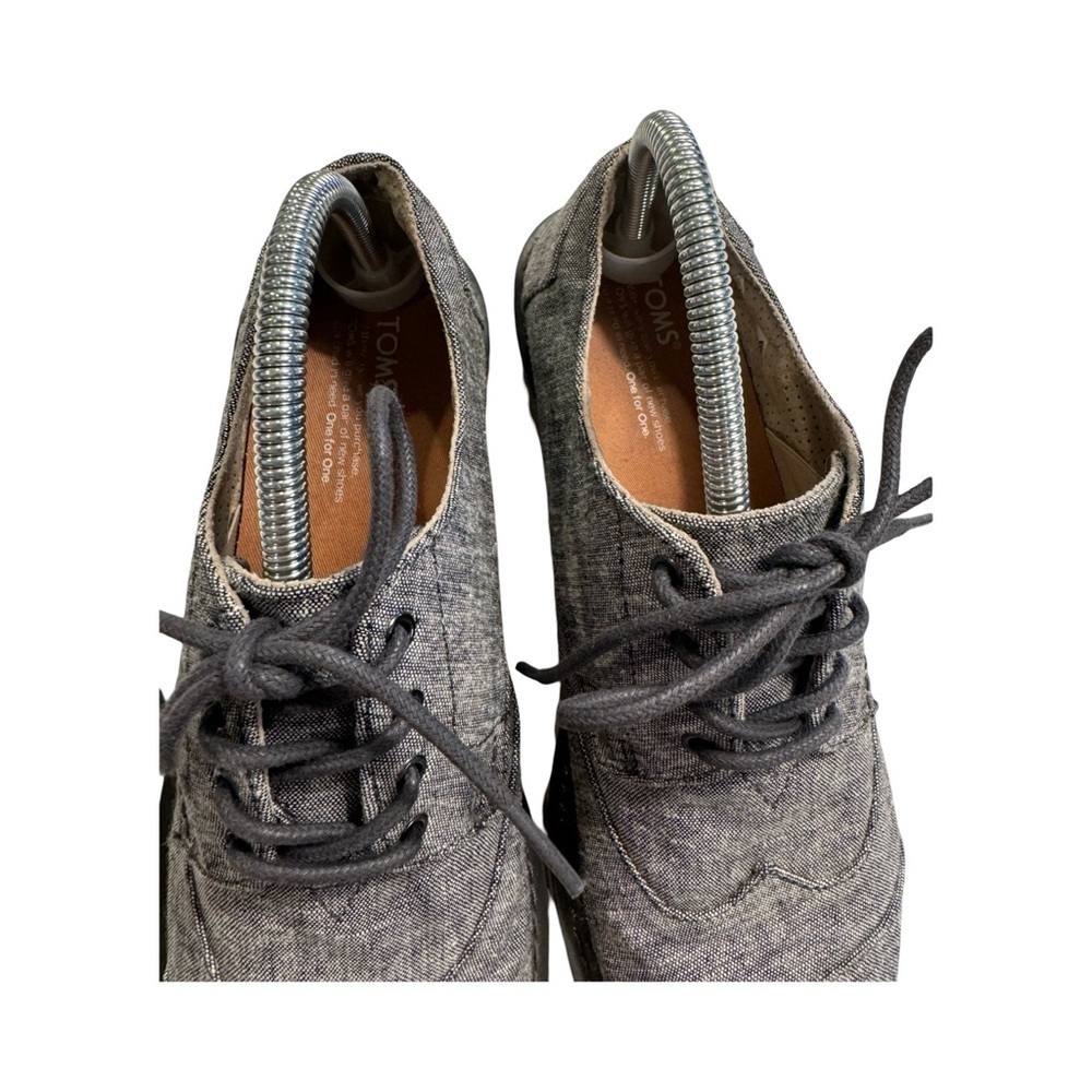 TOMS Men's Size 9 Navy Slub Chambray Lace Up Casual Oxford Shoes EUC - Picture 2 of 9